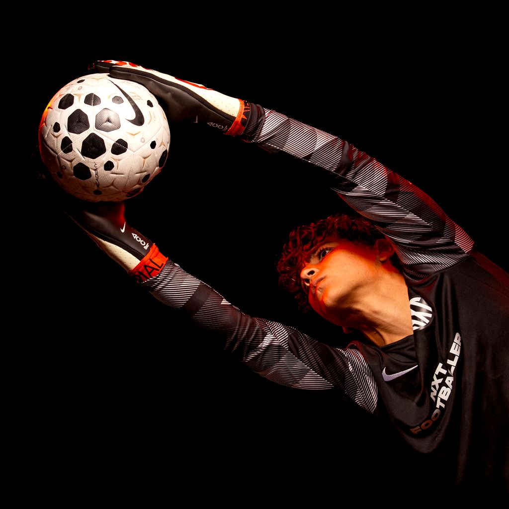 goalie catching ball